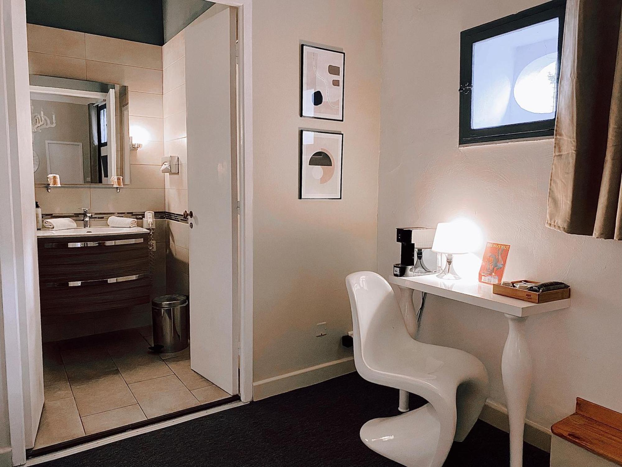 Royal Hotel Nimes Ruang foto