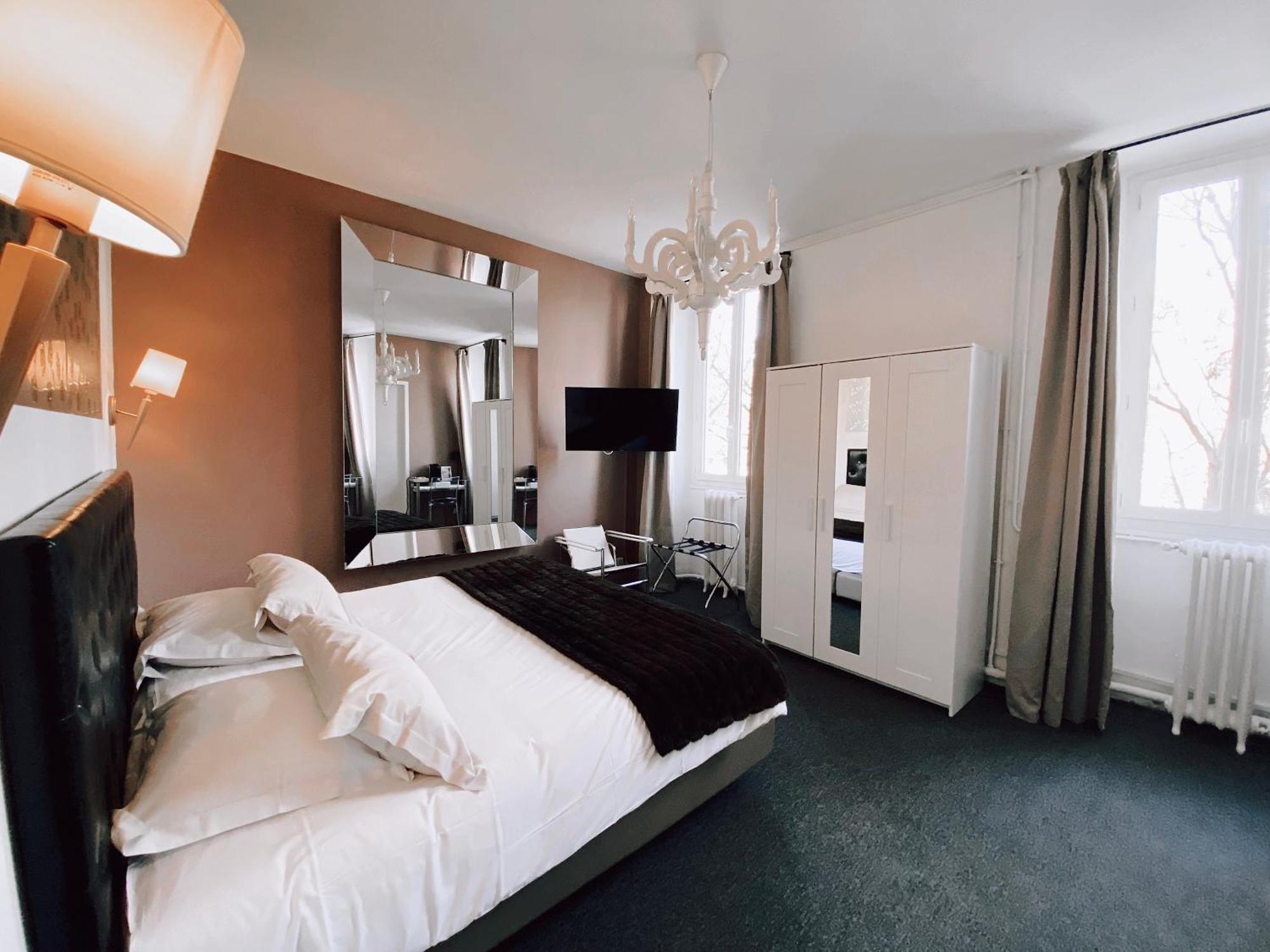 Royal Hotel Nimes Ruang foto